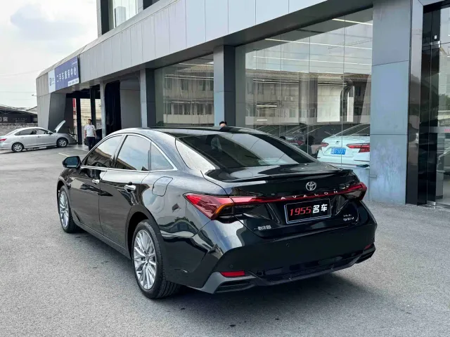 Toyota Avalon — Фото автомобиля 7