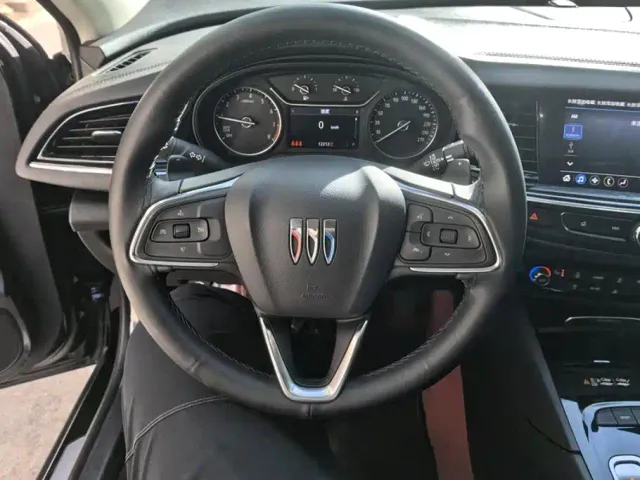 Buick Regal — Фото автомобиля 15