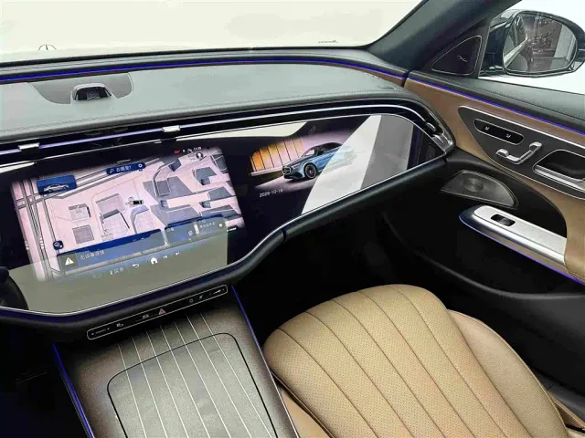 Mercedes-Benz E-Class — Фото автомобиля 14