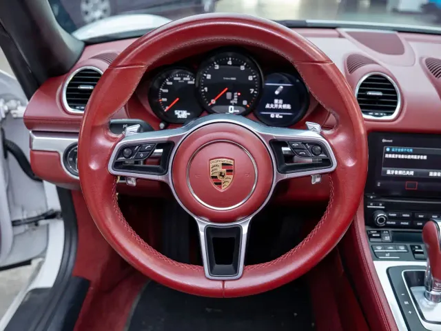 Porsche 718 — Фото автомобиля 10