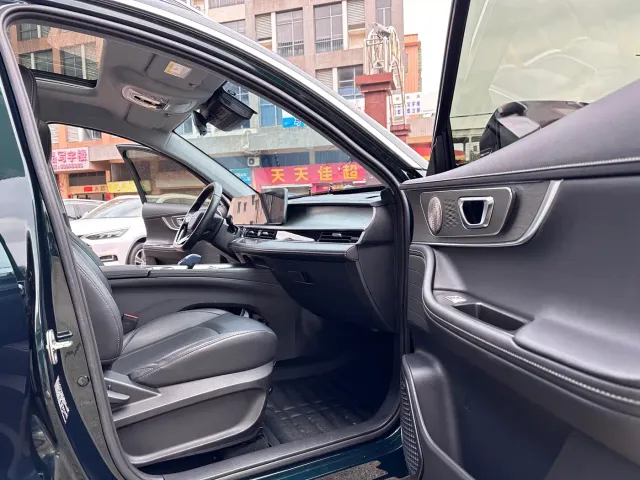 Chery Tiggo 8 PRO EV — Фото автомобиля 8