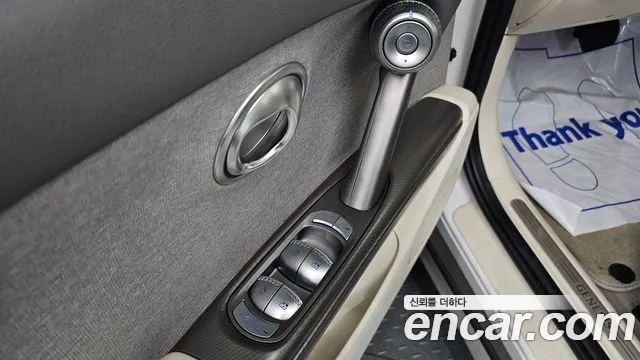 Genesis GV60 — Фото автомобиля 11