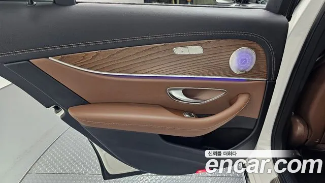 Mercedes-Benz E-Class W213 — Фото автомобиля 24