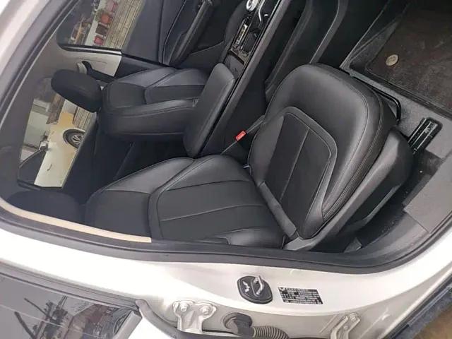 Wuling E5 — Фото автомобиля 24
