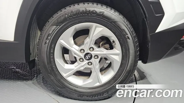 Hyundai Tucson Tucson (NX4) Дизель 2.0 2WD — Фото автомобиля 5
