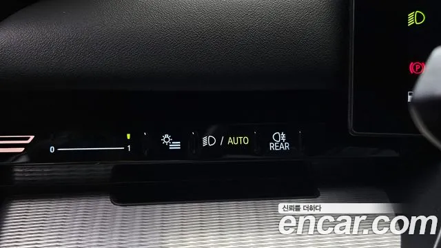 BMW 5 Series G60 — Фото автомобиля 27