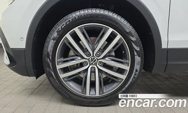 Volkswagen Tiguan — Фото автомобиля 5