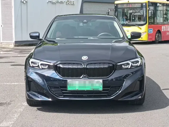 BMW i3 — Фото автомобиля 2