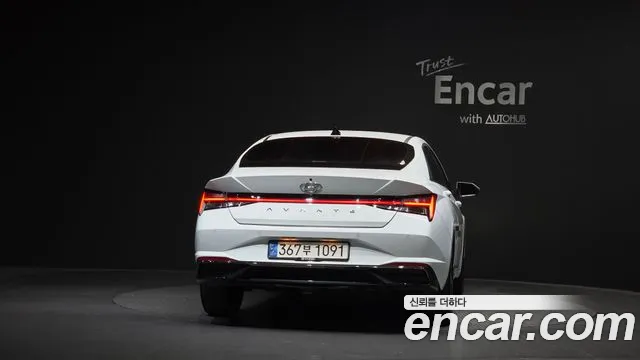 Hyundai Avante CN7 — Фото автомобиля 3