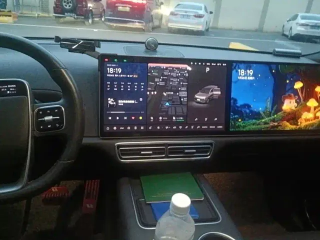 Li Auto L8 — Фото автомобиля 13