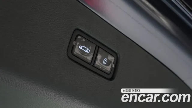 Genesis GV80 — Фото автомобиля 26