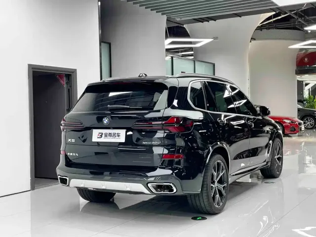 BMW X5 — Фото автомобиля 13