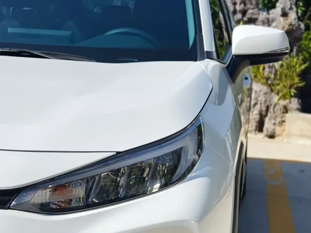 Toyota Wildlander — Фото автомобиля 12