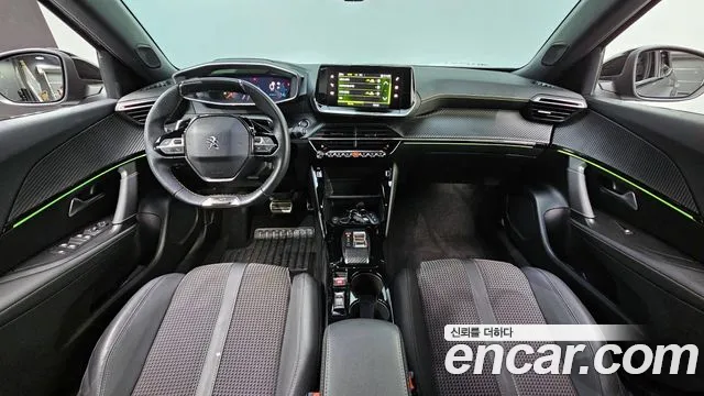 Peugeot 2008 — Фото автомобиля 7