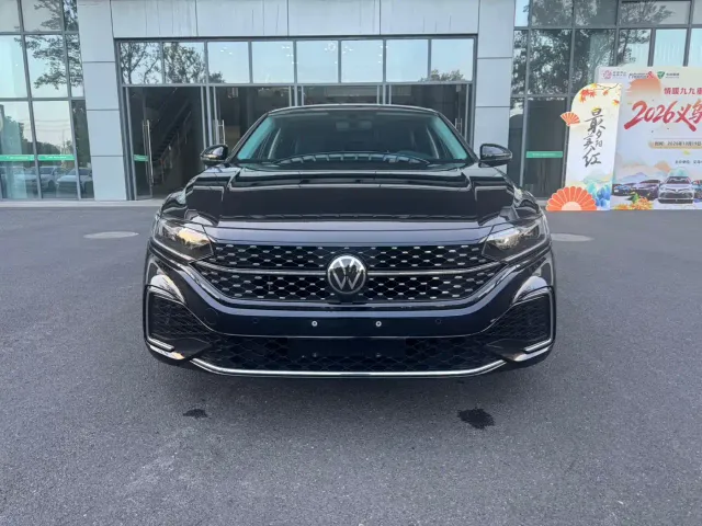Volkswagen Passat — Фото автомобиля 2