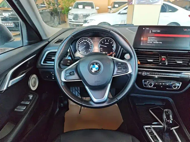 BMW 1 Series — Фото автомобиля 10