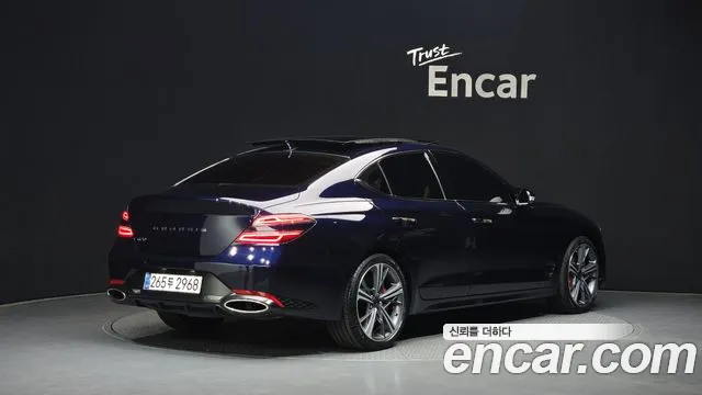 Фотография автомобиля — Genesis G70