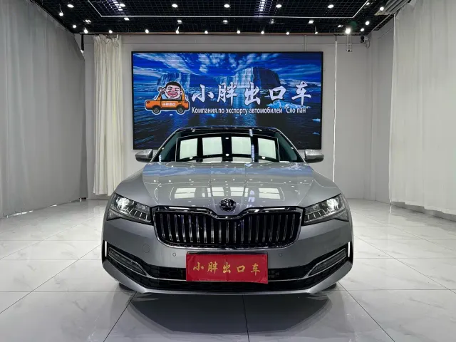 Skoda Superb — Фото автомобиля 2