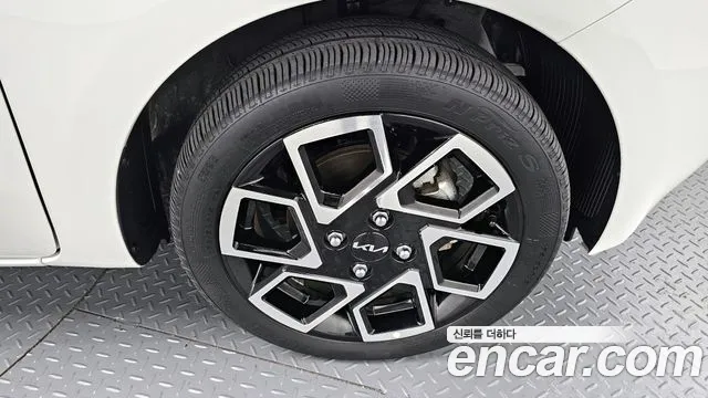 Kia RAY Новый Kia Ray Signature — Фото автомобиля 5
