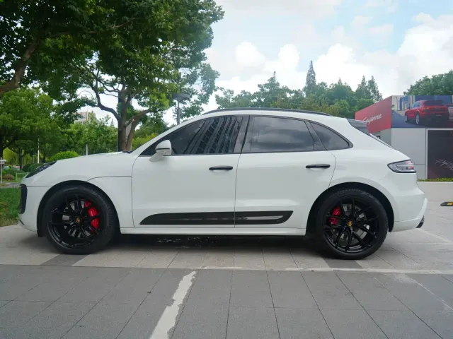 Porsche Macan — Фото автомобиля 3