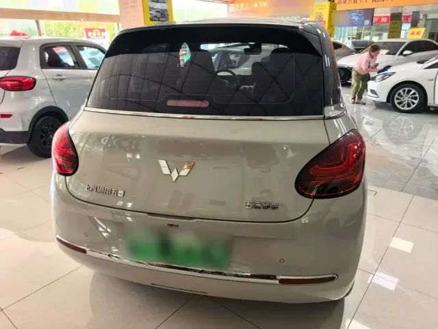 Wuling Bingo — Фото автомобиля 5