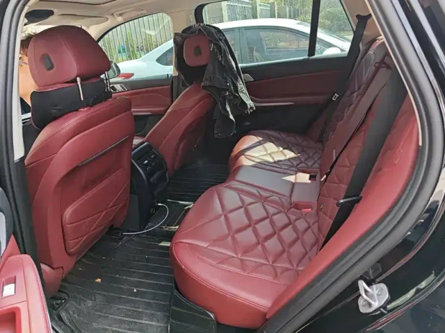 BMW X5 — Фото автомобиля 11