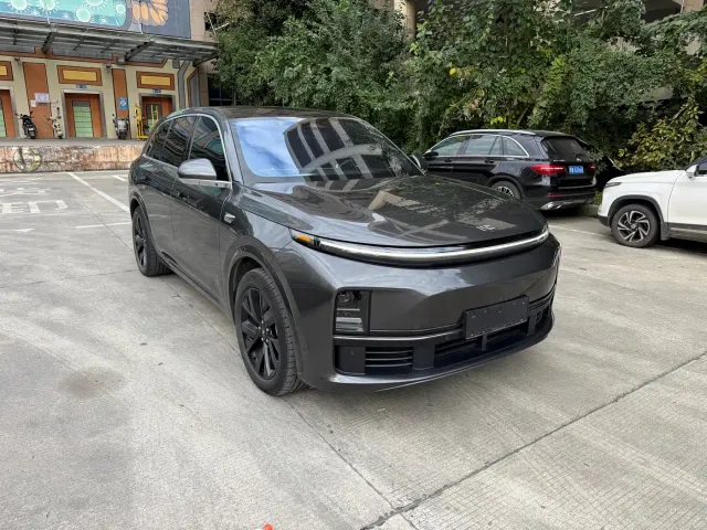 Li Auto L7 — Фото автомобиля 3