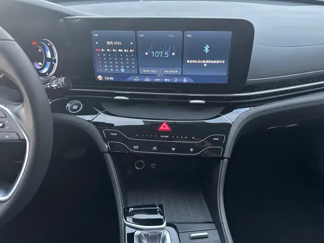 Hyundai Mistra — Фото автомобиля 12