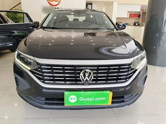 Volkswagen Passat — Фото автомобиля 2