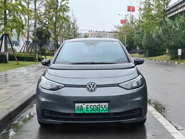 Volkswagen ID.3 — Фото автомобиля 2