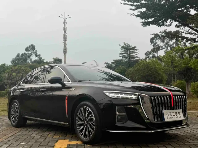 Hongqi H5 — Фото автомобиля 3