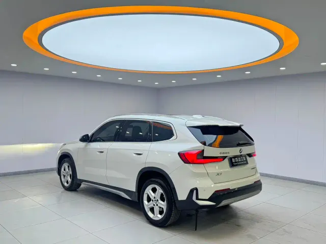 BMW X1 — Фото автомобиля 4