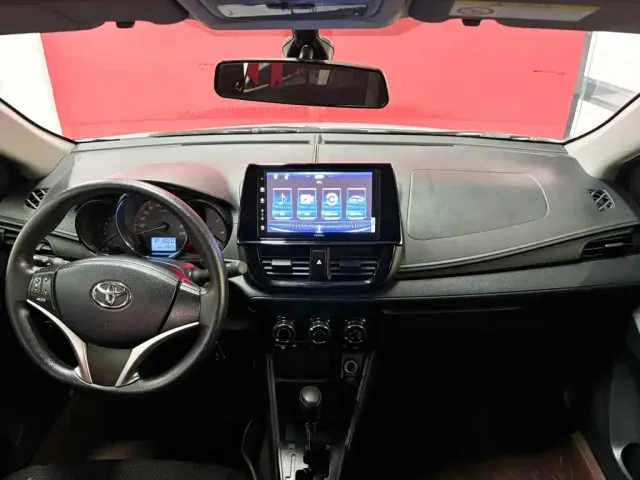 Toyota Vios — Фото автомобиля 10