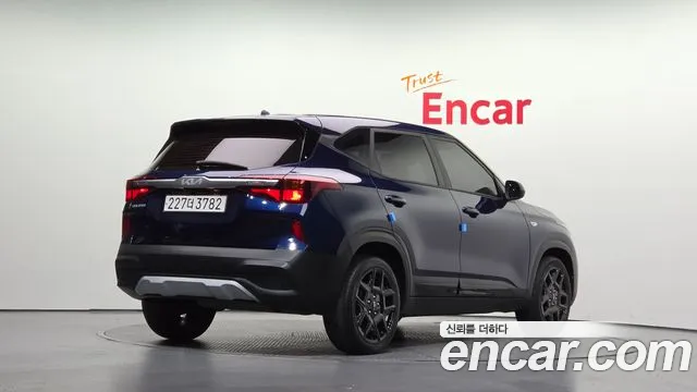 Kia Seltos — Фото автомобиля 2