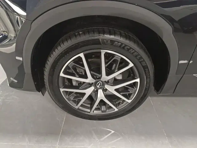 GAC Trumpchi GS8 — Фото автомобиля 22