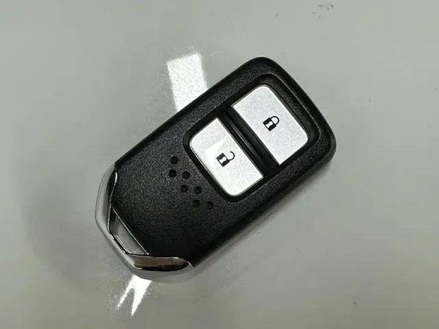 Honda Fit — Фото автомобиля 15