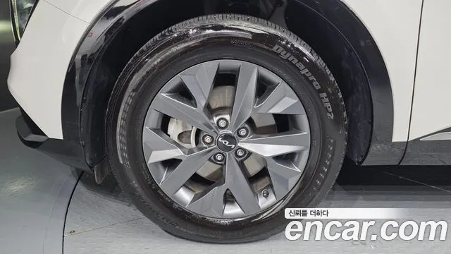 Kia Sportage Sportage 5-е поколение Бензин 1.6 турбо 2WD — Фото автомобиля 5