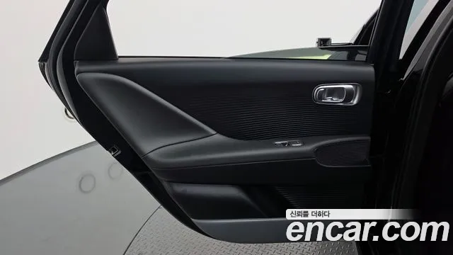 Hyundai Ioniq 6 — Фото автомобиля 30