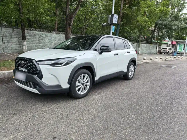 Фотография автомобиля — Toyota Corolla Cross