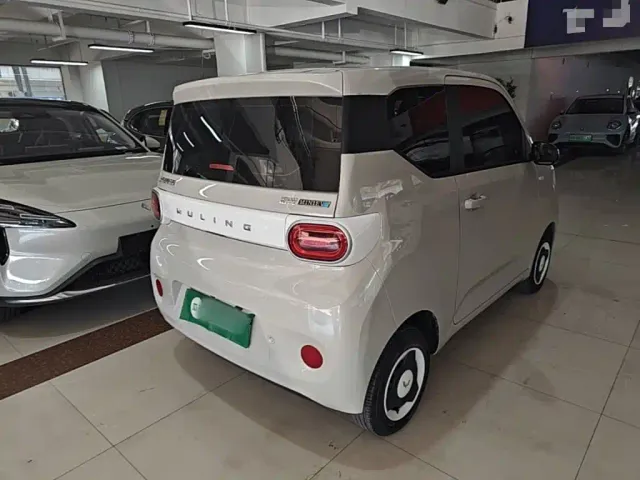 Wuling Hongguang Mini EV — Фото автомобиля 6
