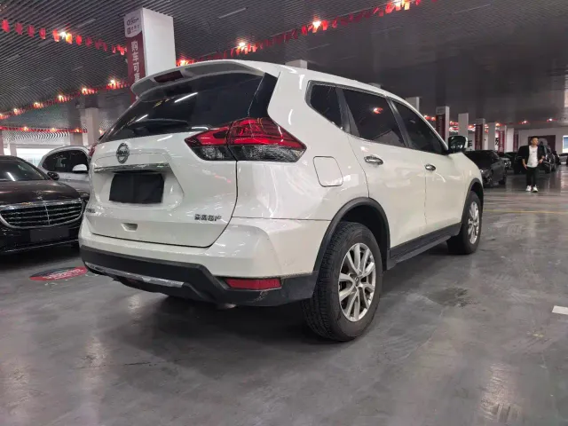 Nissan X-Trail — Фото автомобиля 17