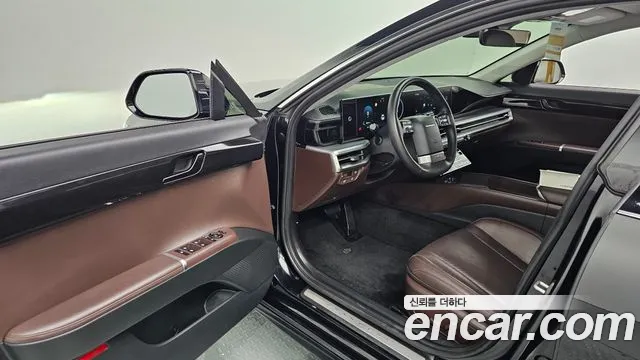Hyundai Grandeur Grandeur (GN7) 2.5 Бензин 2WD — Фото автомобиля 10