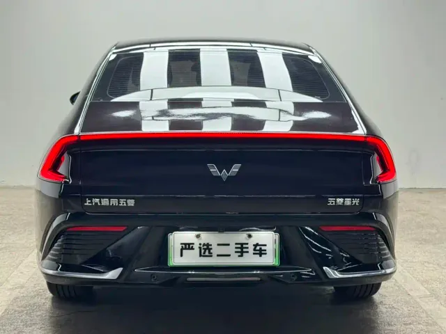 Wuling Starlight — Фото автомобиля 5