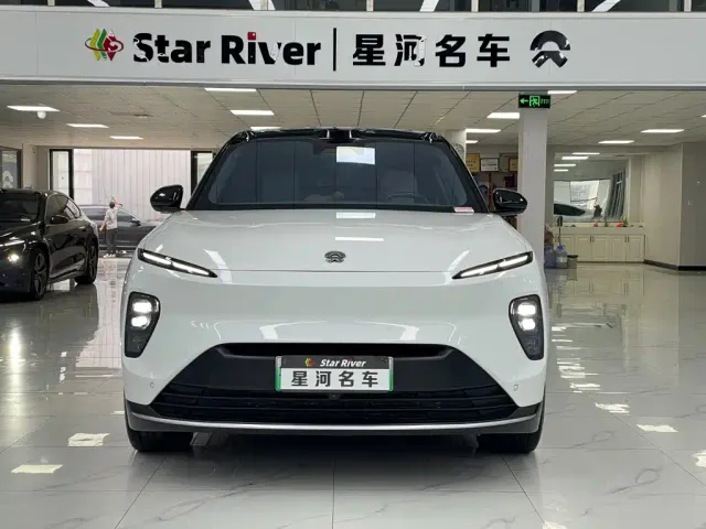 Nio ES8 — Фото автомобиля 2