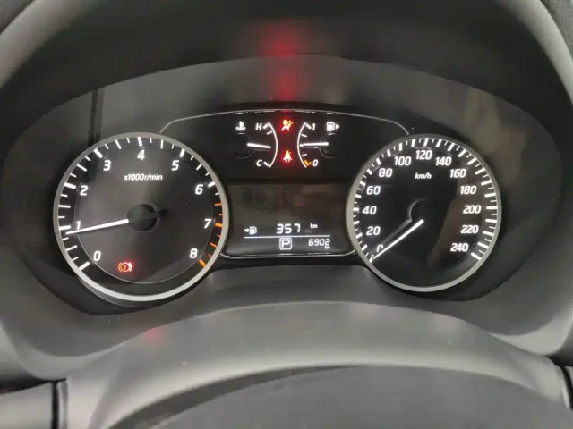 Nissan Sylphy — Фото автомобиля 3