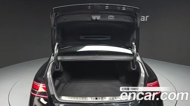 Genesis G90 Бензин 3.5 турбо AWD — Фото автомобиля 19