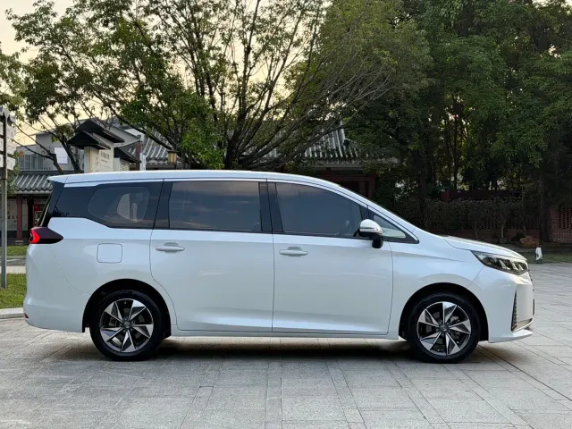 GAC Trumpchi M6 — Фото автомобиля 5