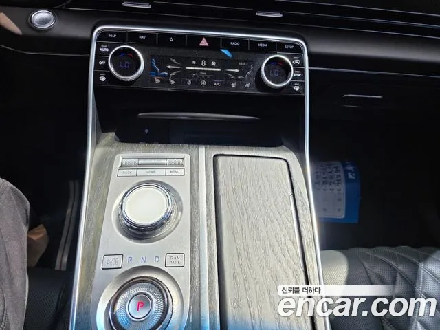 Genesis GV80 — Фото автомобиля 9