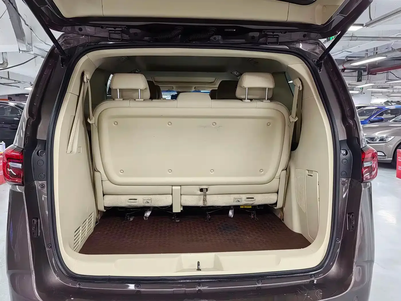 Buick Buick GL8 2023 Land Business Class 652T Smart Luxury — Фото автомобиля 17