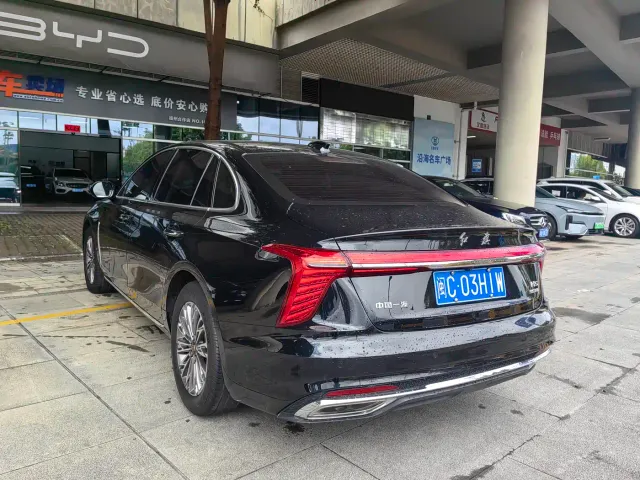 Hongqi H5 — Фото автомобиля 5